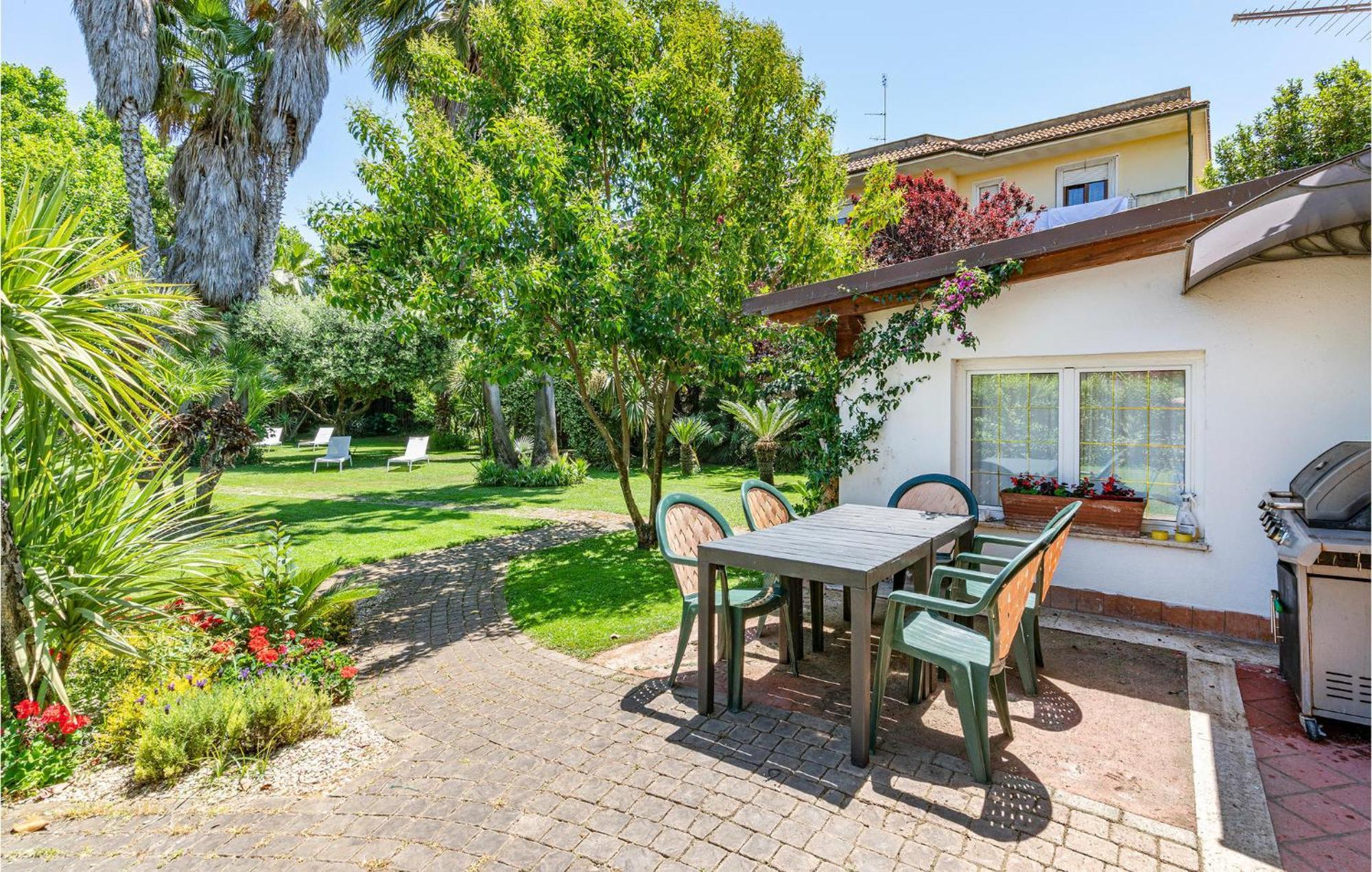 Beautiful Home In Fiumicino With Wifi ภายนอก รูปภาพ